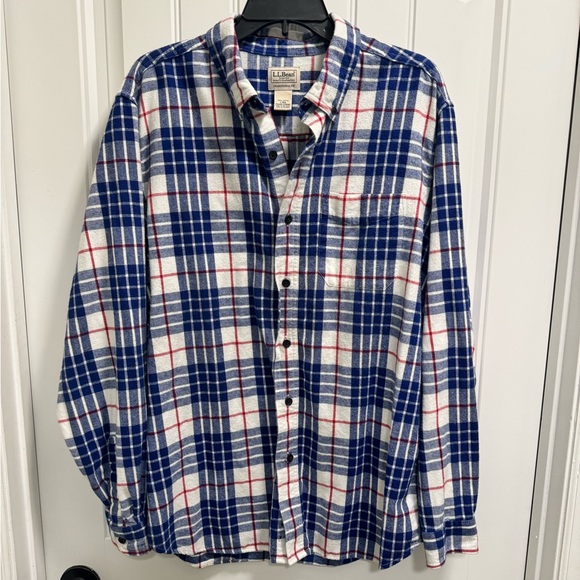 L.L. Bean Other - L.L.Bean Men’s Traditional Fit Blue & White Flannel Plaid Button-Down Shirt -L